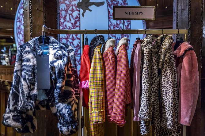 Fun Vintage Shopping Tour - Private and Personalised - Meeting and Pickup