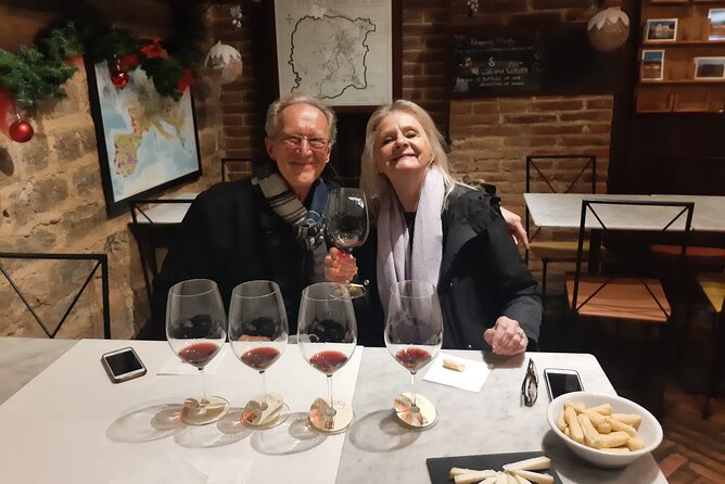 Fun Wine Tasting From Our Unique Selection in the Heart of Florence - Personalized Service With Wine Experts