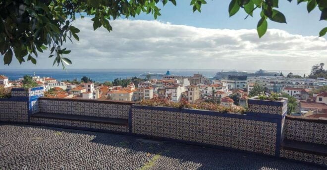 Funchal: Historical Walking Tour - Monastery and Treasures