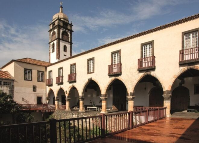 Funchal: Historical Walking Tour - City Walls and French Attack