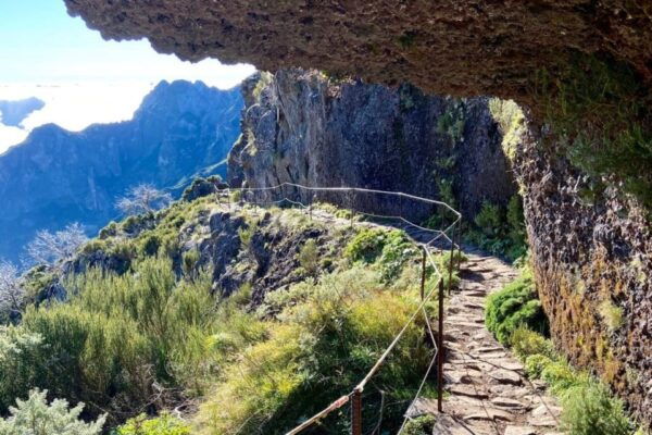 Funchal: Morning Transfer Pico Do Arieiro Pico Ruivo Hike - Common Questions