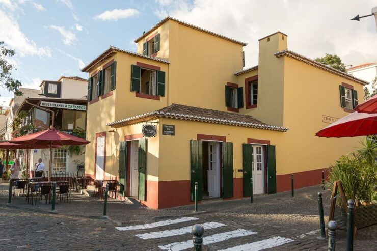 Funchal: Old Town Walking Tour - Experience