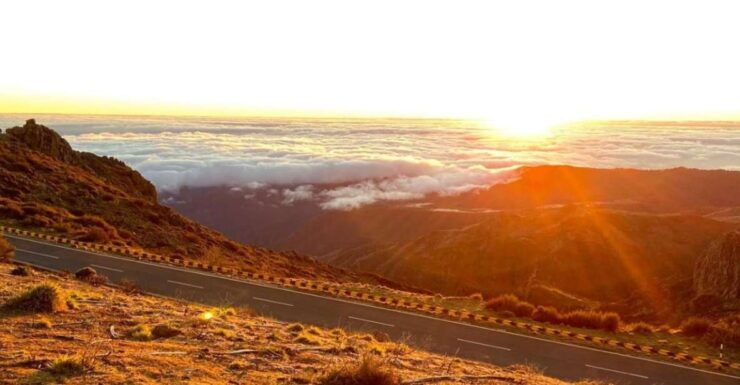 Funchal: Sunrise Transfer Pico Do Arieiro Pico Ruivo Hike - Experience