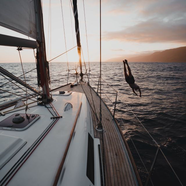 Funchal: Sunset Sailing Private Tour - Duration and Availability