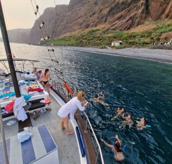 Funchal: Sunset Tour on Traditional Madeiran Boat W/ Drinks - Common Questions