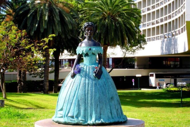 Funchal Tour and Câmara De Lobos Tour - Review Summary