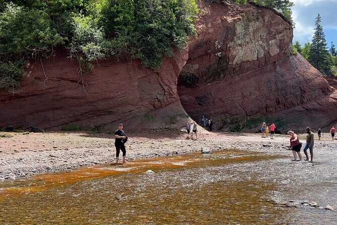 Fundy Shore Tour - Saint Martins Sea Caves: The Grand Finale