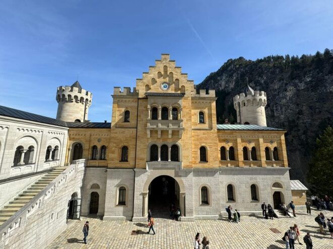 Füßen: Neuschwanstein Castle Skip-The-Line Ticket With Audio - Nearby Attractions and Activities