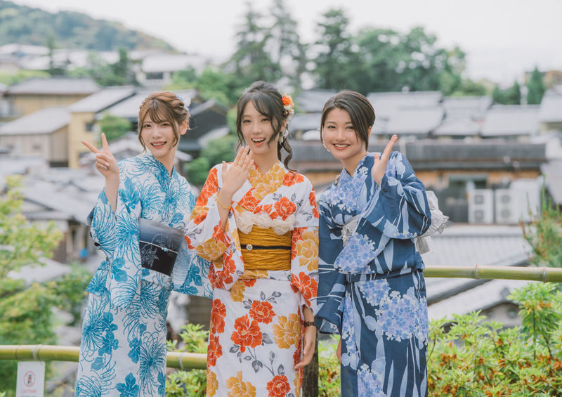 Fushimi Inari Kimono Rental Experience (Kyoto/Provided by Rental Kimono First) - Hair, makeup, and finishing touches