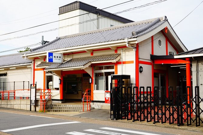 Fushimi Inari Mountain Hiking Tour With a Local Guide - Meeting and Pickup Details