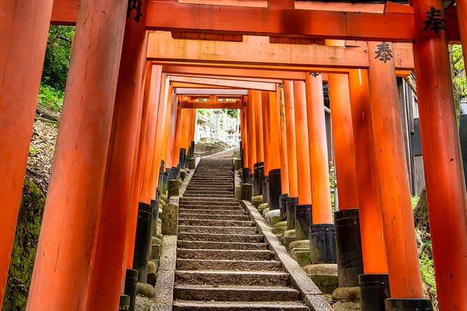 Fushimi Inari Mountain Hiking Tour With a Local Guide - Minimum Number of Travelers Required