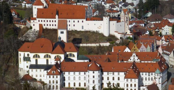 Füssen: Private Guided Walking Tour - Tour Highlights