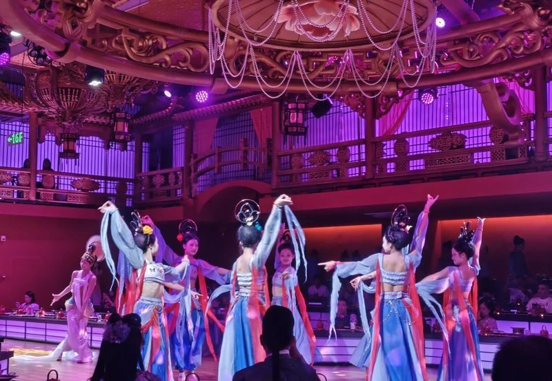 Fuzhou Royal Banquet: An Immersive Chinese-Style Palace Feast - Getting there and planning your visit