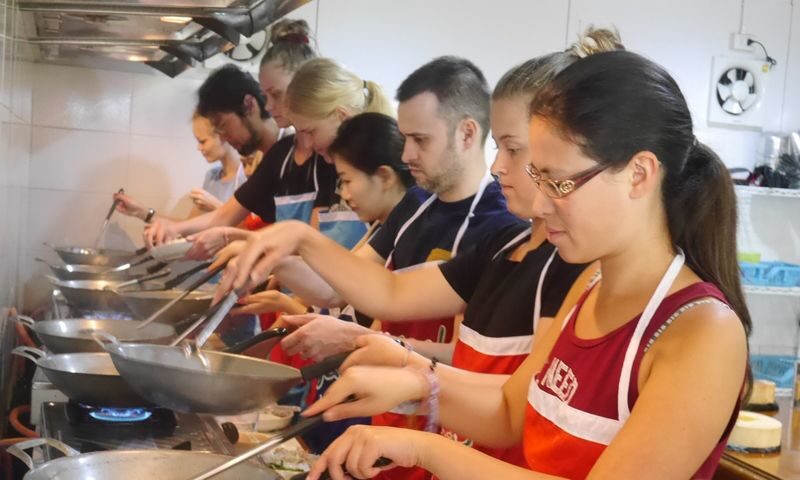 Galangal Cooking Class in Chiang Mai - Start with Chiang Mai’s market ingredients
