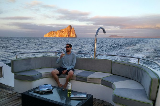 Galapagos Hopper Kicker Rock - Pickup and Start Time Information