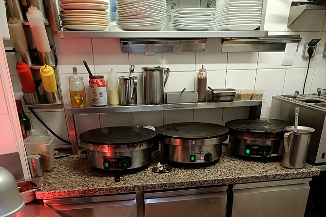 Galettes and Crêpes Cooking Class With Host Table Diner - Inclusions