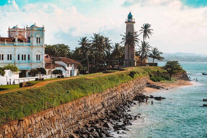 Galle Day Tour with Train Ride from Colombo or Negombo - Iconic Stilt Fishermen and Local Traditions