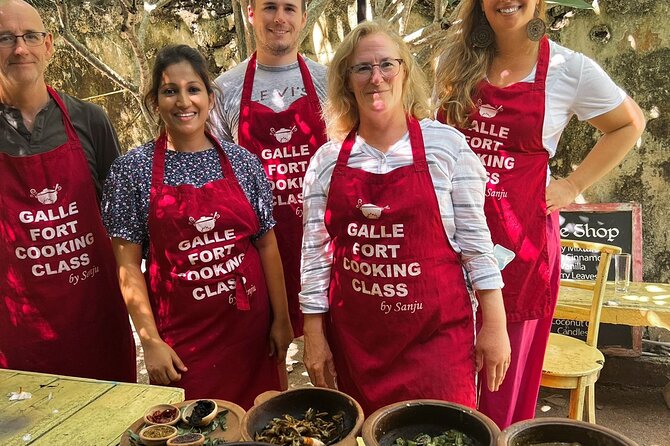 Galle Fort Cooking Class - Local Ingredients and Spices