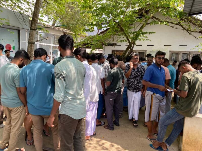 Galle: Traditional Open-Air Gem Market Guided Tour - Good To Know