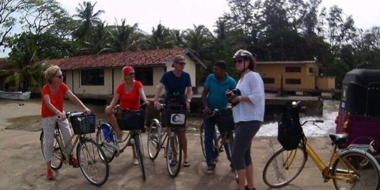 Galle Urban Exploration: Fort and City Cycling Adventure" - Highlights