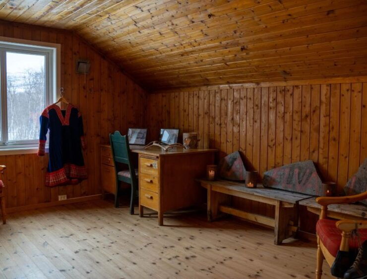Gallery Visit and Storytelling at Gargia Lodge - Activity Details