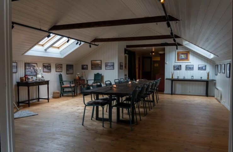 Gallery Visit and Storytelling at Gargia Lodge - Experience Highlights