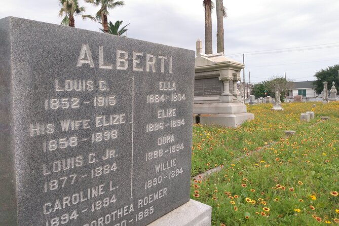 Galveston Cemetery Tour with Ghost Hunting Equipment - The Itinerary: What to Expect on the Cemetery Walk