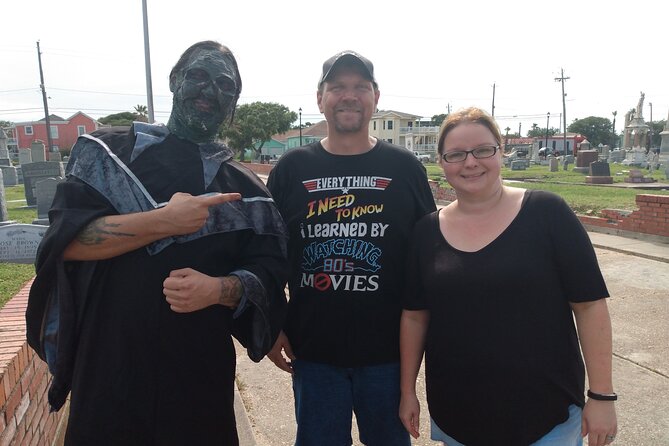 Galveston Cemetery Tour With Ghost Hunting Equipment - Common Questions