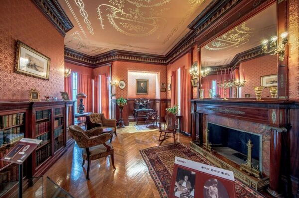 Galveston: Moody Mansion Entry Ticket and Self-Guided Tour - Group Size and Accessibility