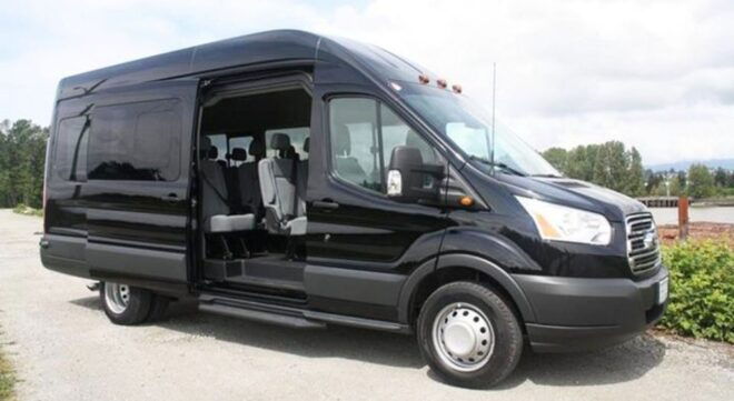 Galveston: One-Way Transfer GLS Airport to City - Participant and Date Selection