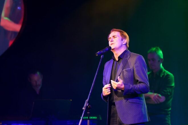 Galway: Trad on the Prom Ticket With Irish Music and Dancing - Full Description