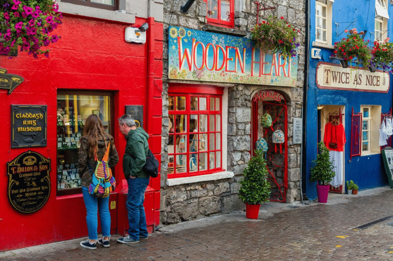 Galway: Welcome to Galway Walking Tour - The Spanish Arch and the question of where you finish
