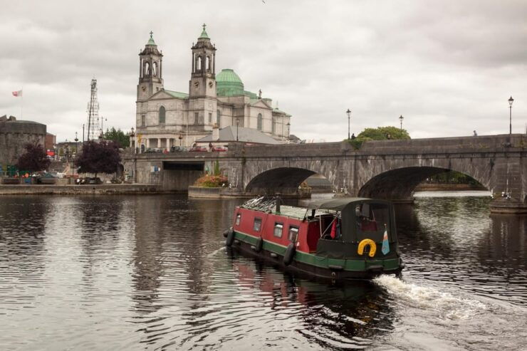 Galway's Timeless Treasures: A Family Adventure - Exploring Galways History and Culture