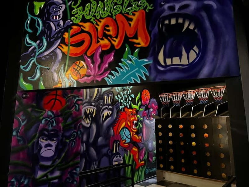 Game Night & Pub Crawl - Who Will Love This Tour?