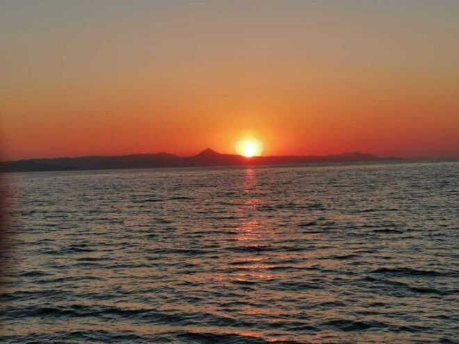 Gandía: Sea Cruise From Gandia With Sunset Option - Experience Description