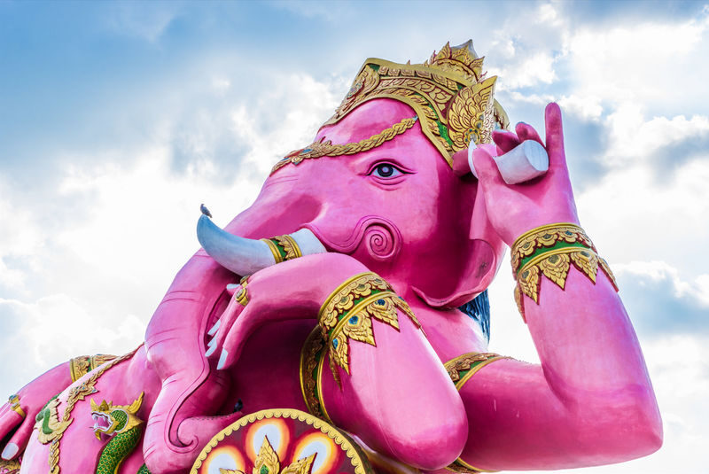 Ganesha Temple Tour: Wat Paknam, Wat Saman (Pink Ganesha) - Wat Saman Rattanaram and the reclining Pink Ganesha
