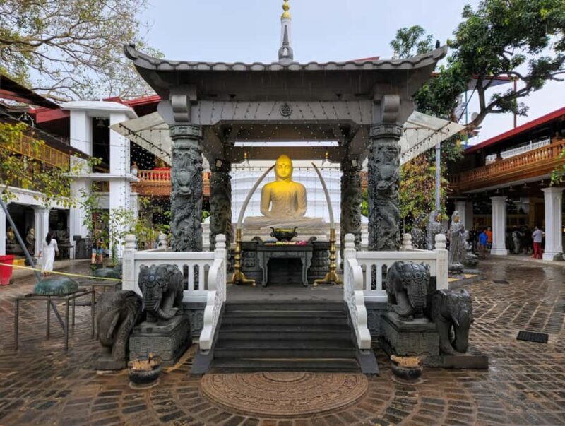 Gangaramaya Temple, Pettah & Street Food Tour - A Complete Breakdown of the Tour Experience