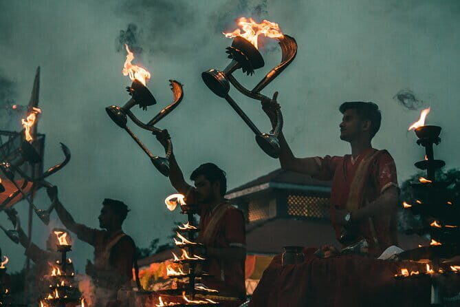 Ganges Ceremony and Boat ride at Dusk - In-Depth Review of the Ganges Ceremony and Boat Ride at Dusk