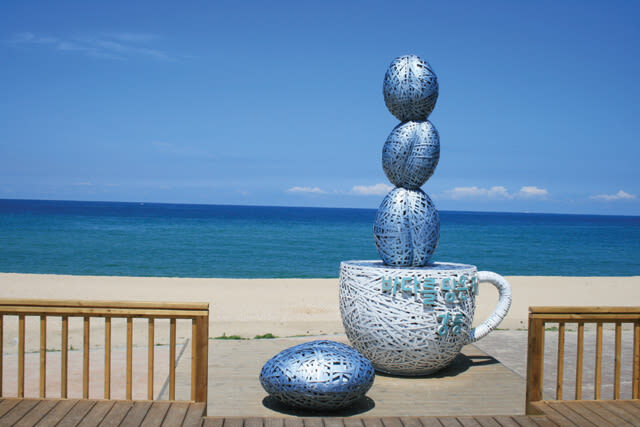 Gangneung Arte Museum K-Pop Bus Stop Private Full-Day Tour - Jumunjin’s BTS Bus Stop: a brief pop-culture pilgrimage