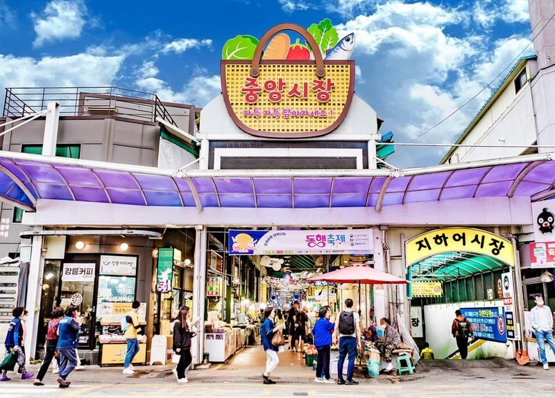 Gangneung Full-Day Tour: BTS, Goblin & Seoraksan - The road time and the people who make it easier