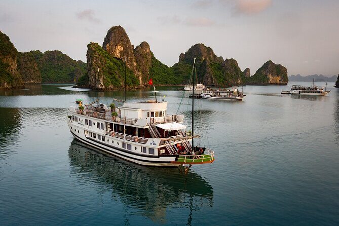 Garden Bay Classic 3 Day Bai Tu Long Serene Voyage - Who Would Love This Tour?