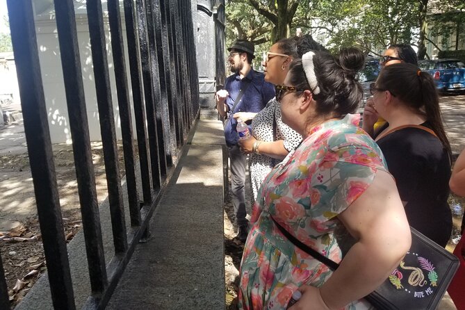 Garden District Secrets and Scandals Tour - Explore the Garden District