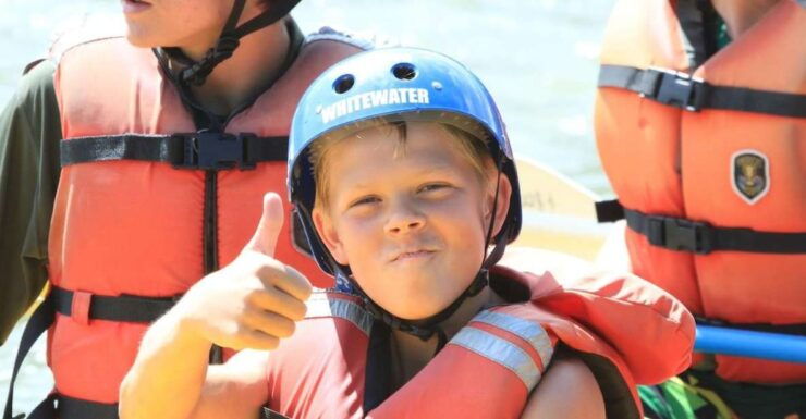 Gardiner: Scenic Raft Float on the Yellowstone River - Activity Description