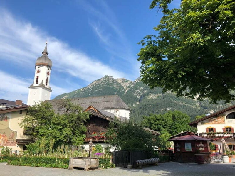 Garmisch-Partenkirchen: Proposal with Photographer & Dinner - Good To Know