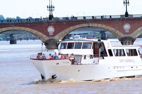 Garonne River Sightseeing Cruise in Bordeaux - What the 90-minute route gives you