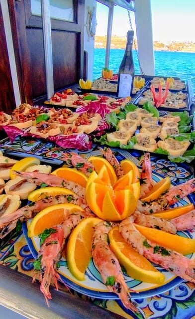 Gastronomy boat excursion - The Itinerary in Detail