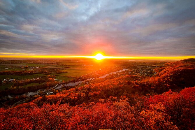 Gatineau Park Guided Hike - King Mountain - Weather-related Cancellations and Alternatives