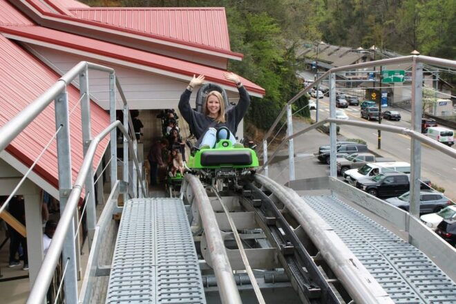 Gatlinburg: Moonshine Mountain Coaster Ride - Location and Management
