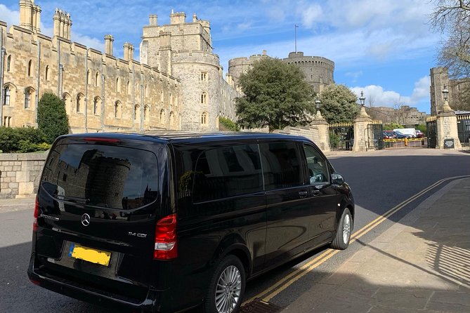 Gatwick Airport Arrival To London Via Windsor Castle - Drop-off Point