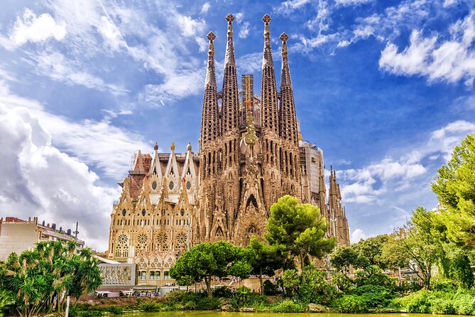 Gaudi and Modernism - Private Virtual Live Experience - Discovering the Roots of Modernism